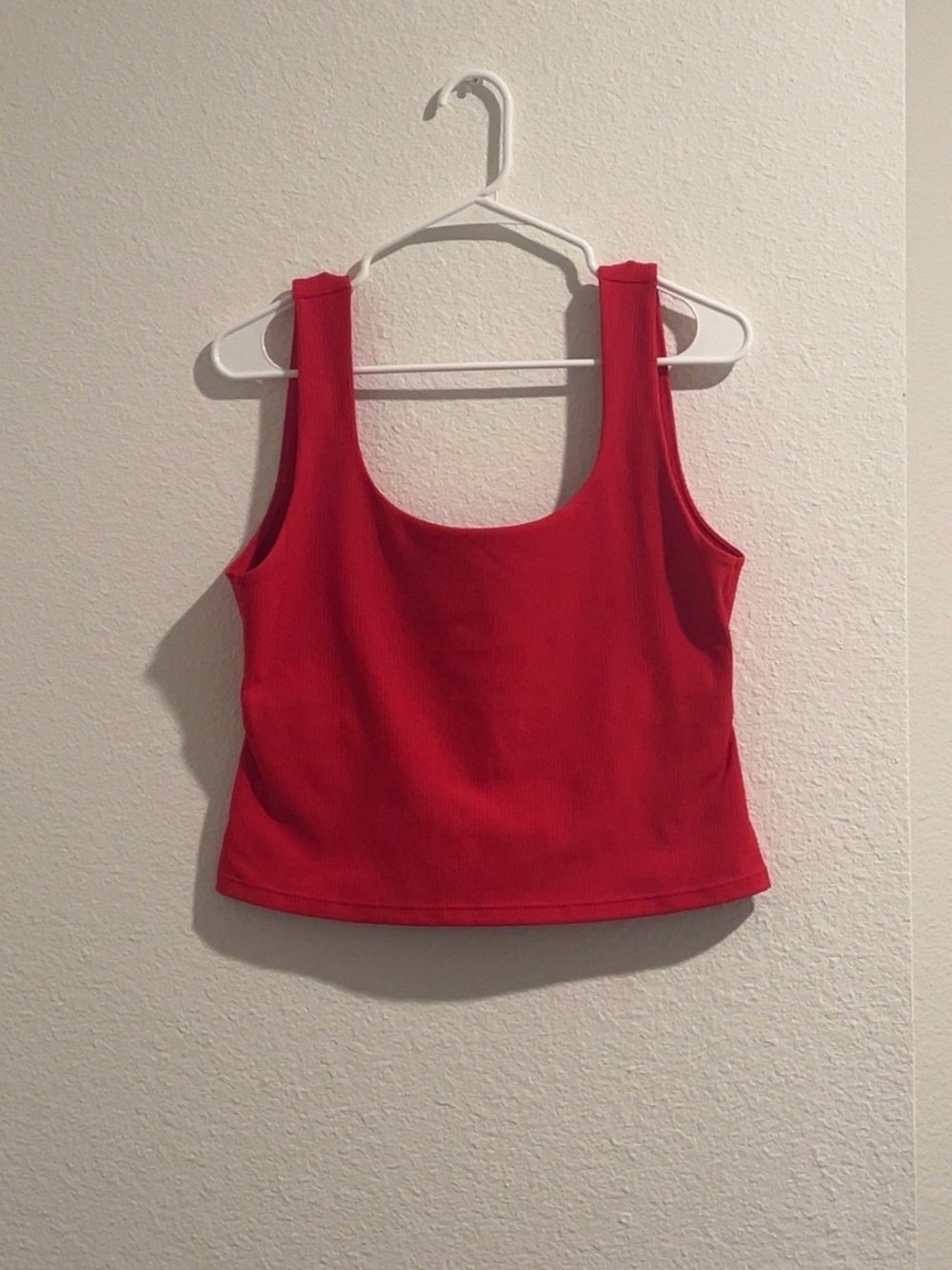 Fabletics Oasis Red Rib Twist Built- In Bra Tank - Picture 3 of 4